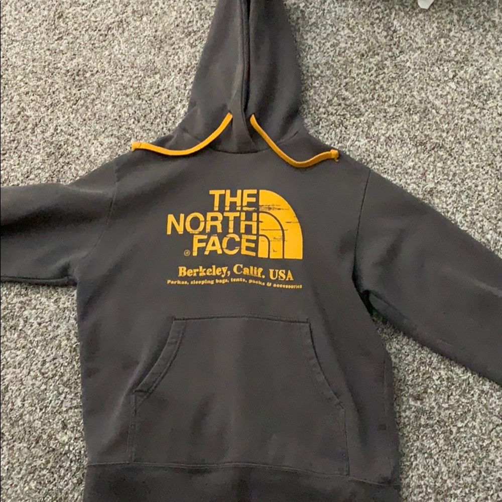 Men’s North Face Hoodie Size Medium